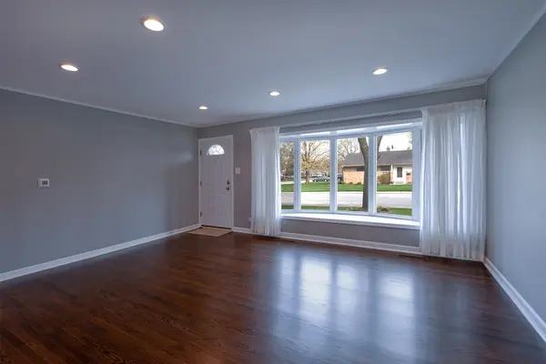 1046 Midway RD, Northbrook, IL 60062