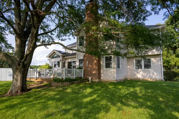 1422 Eagle Ridge DR, Antioch, IL 60002