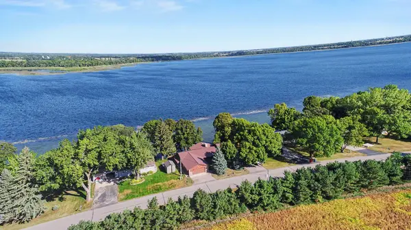 3235 Lake Andrew RD SW, Alexandria, MN 56308