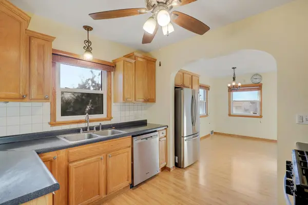 1322 Reaney AVE, Saint Paul, MN 55106