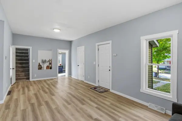 2015 2nd ST, Eau Claire, WI 54703