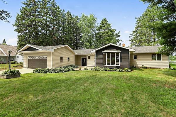 5565 NE River RD, Sauk Rapids, MN 56379