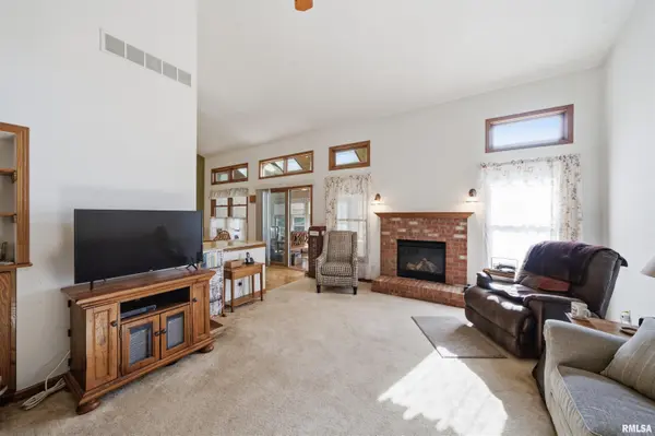 16002 W DEVILS WASHBOARD RD, Glasford, IL 61533