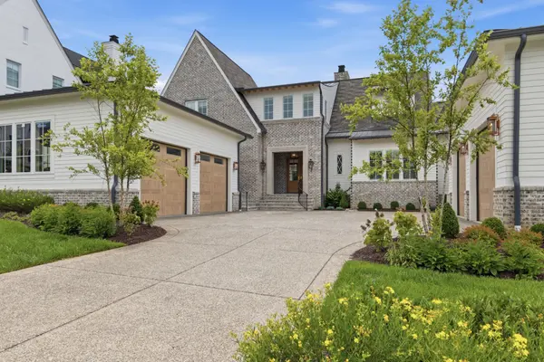 8088 Heirloom Blvd, College Grove, TN 37046