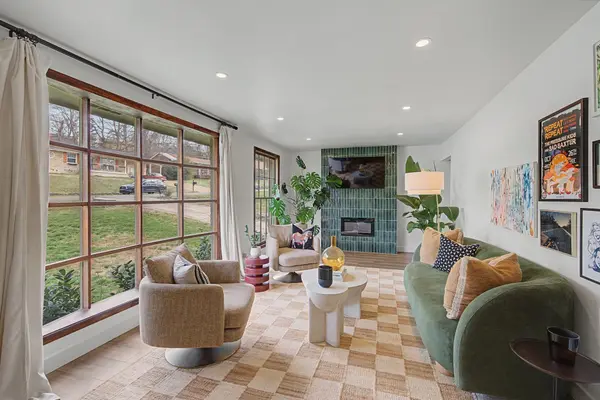 317 Bonnavue Dr, Hermitage, TN 37076