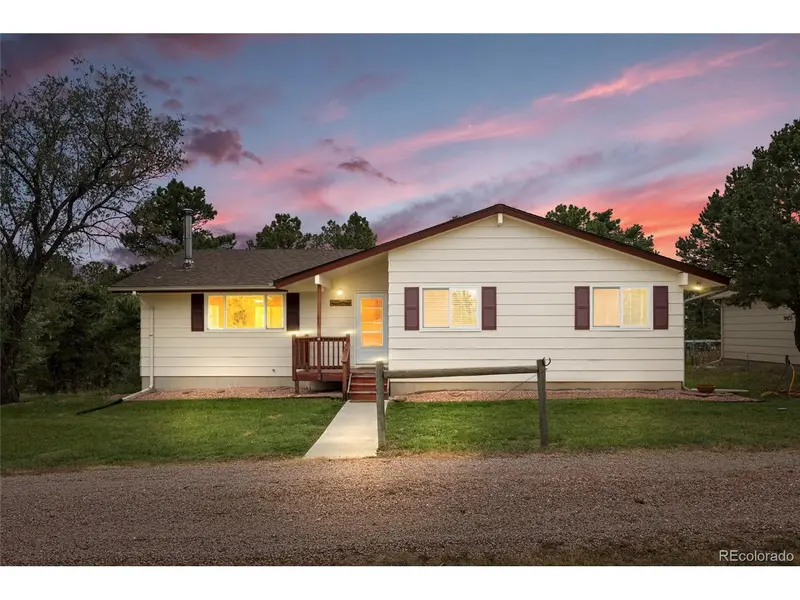 1845 Buttercup, Elizabeth, CO 80107