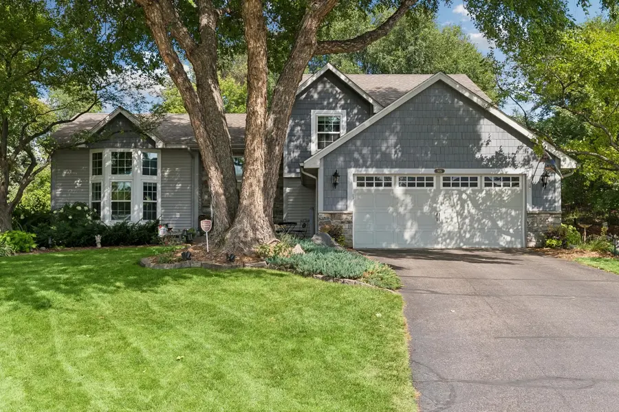 505 Severn WAY, Eagan, MN 55123