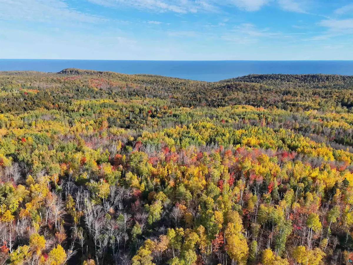7031 Highway 61, Silver Bay, MN 55614