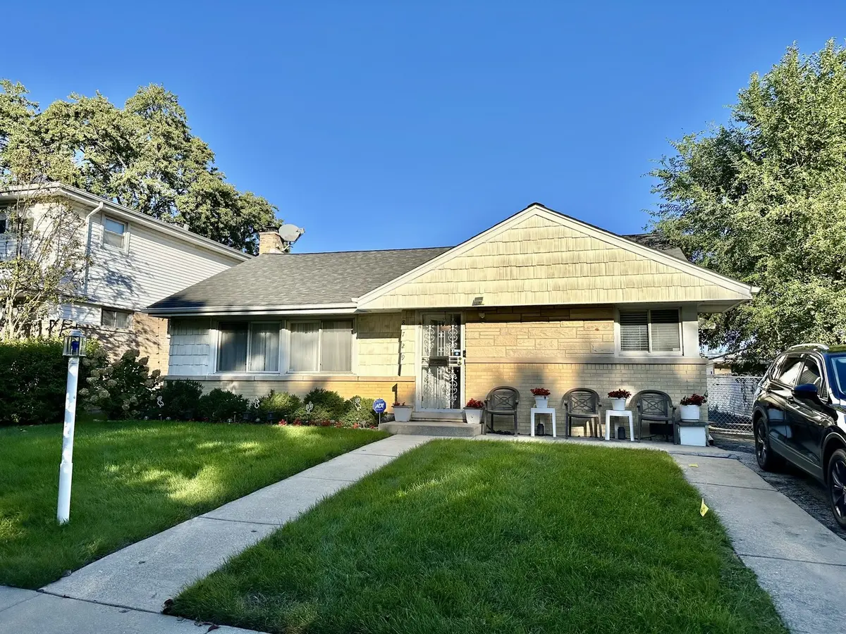 8729 N Oriole AVE, Niles, IL 60714