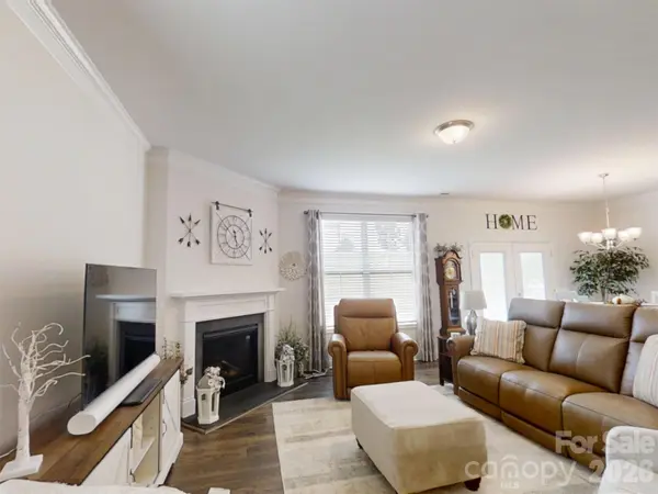 406 Secretariat DR, Iron Station, NC 28080