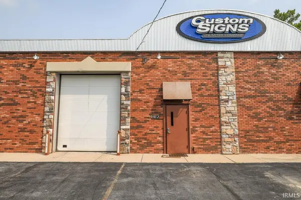 1410 Goshen RD, Fort Wayne, IN 46808