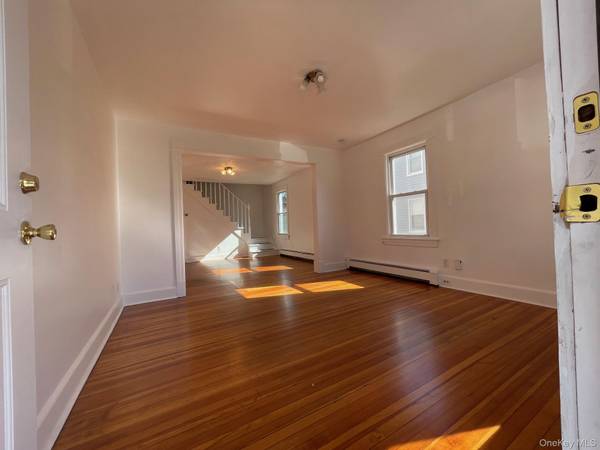 8 School ST #B, Beacon, NY 12508