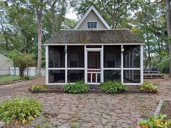 251 Jefferson DR, Mastic Beach, NY 11951