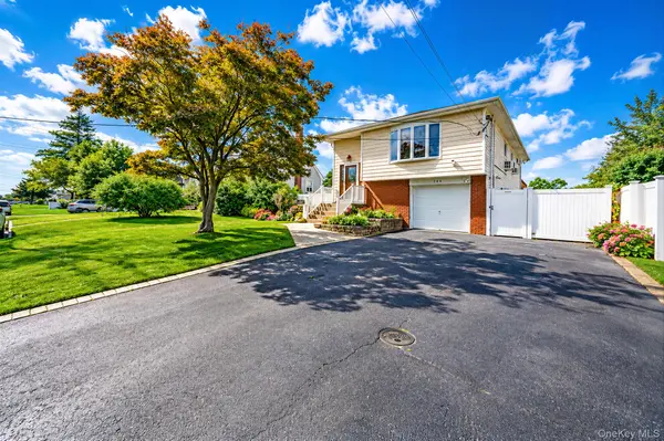 244 Baylawn AVE, Copiague, NY 11726