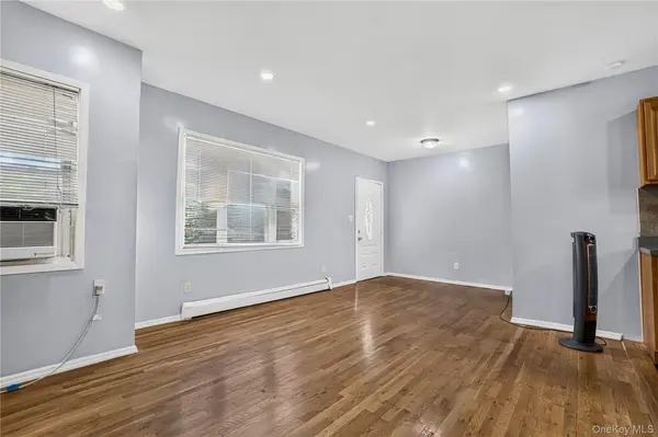 111-42 209th ST, Queens Village, NY 11429