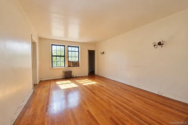 100 Parkway RD #4C, Bronxville, NY 10708
