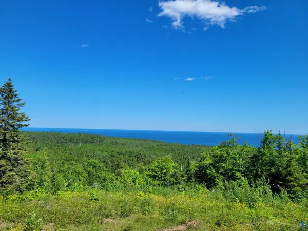 7031 Highway 61, Silver Bay, MN 55614