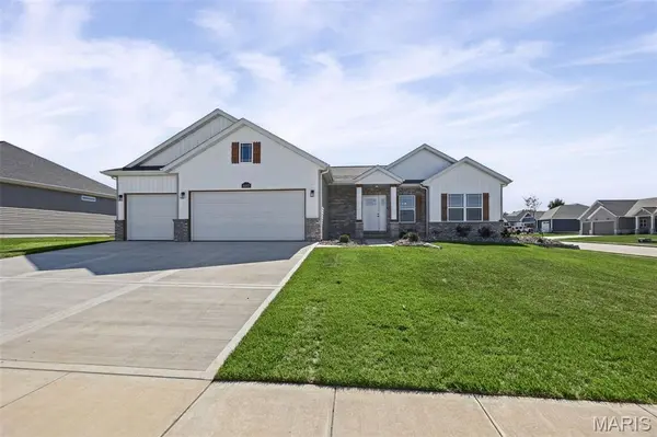 8442 Herrick Park DR, Troy, IL 62294