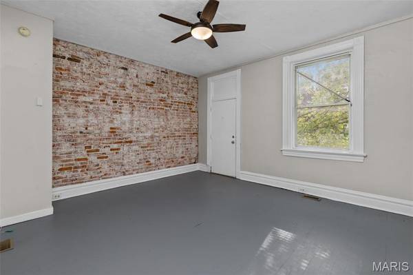 3148 Oregon AVE, St Louis, MO 63118