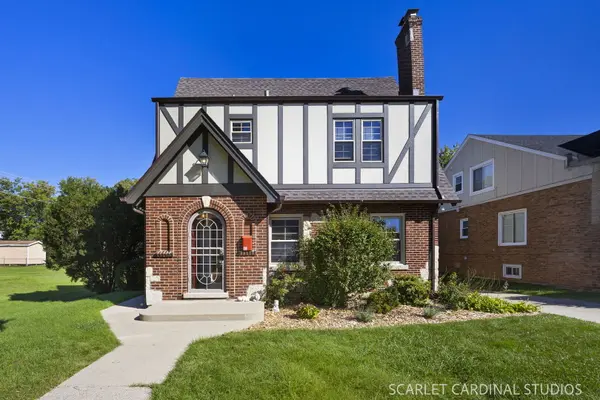 819 S Harvard AVE, Villa Park, IL 60181