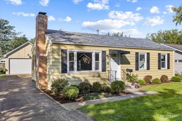 1114 S President ST, Wheaton, IL 60189