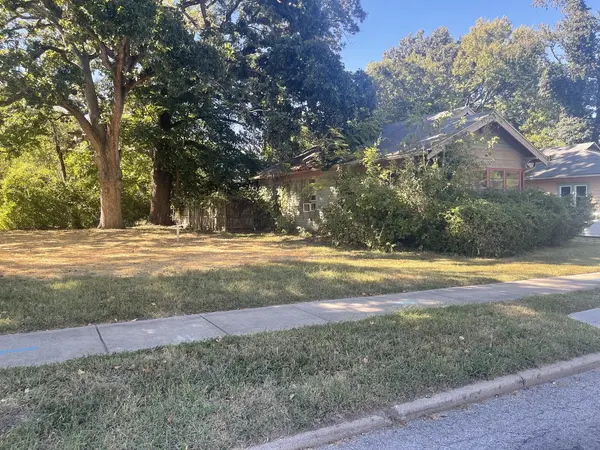 406 S Forest AVE, Carbondale, IL 62901