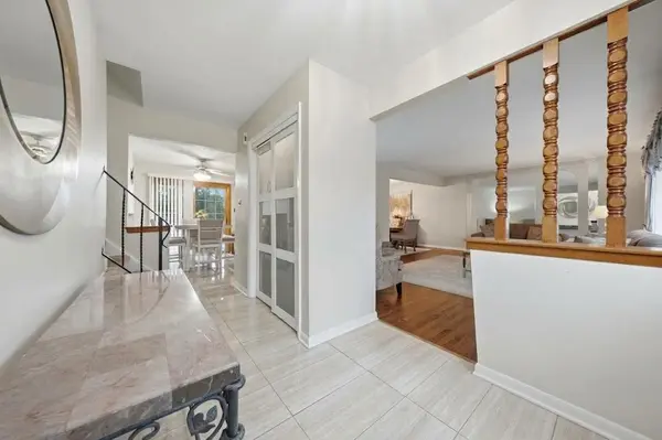 12025 Winchester RD, Orland Park, IL 60467