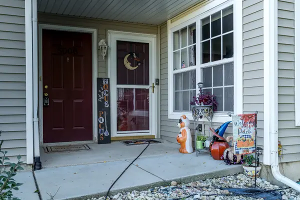 5006 Diane CT #5006, Rockford, IL 61108