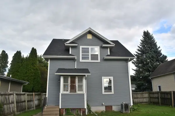 1841 2nd ST, Moline, IL 61265