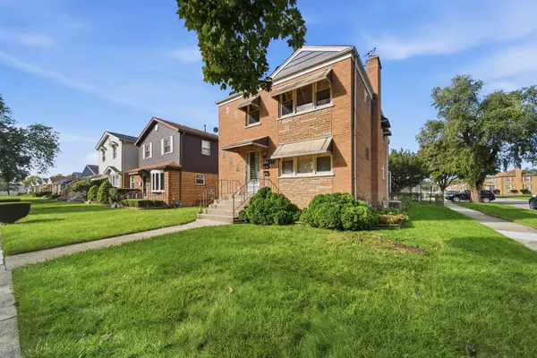 1100 Linden AVE, Bellwood, IL 60104