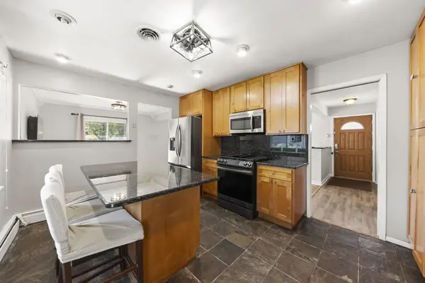 6908 W Edgewood RD, Palos Heights, IL 60463
