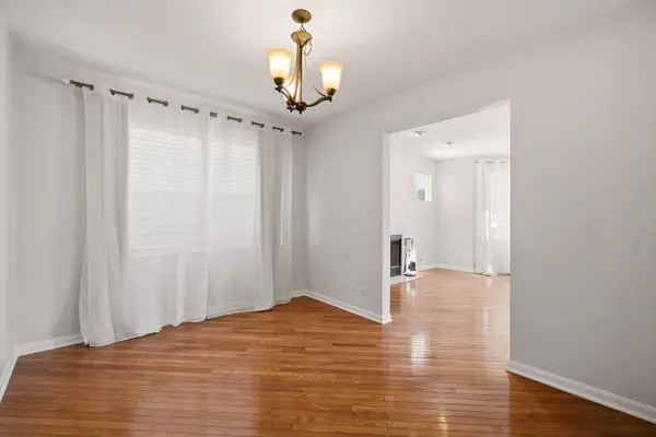 6108 W 60th ST, Chicago, IL 60638