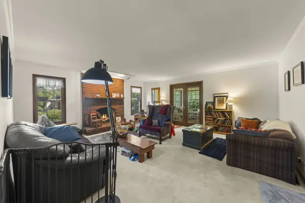 730 Cambridge PL, Sycamore, IL 60178