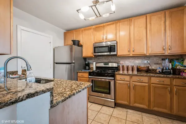 1224 W Chase AVE #1F, Chicago, IL 60626