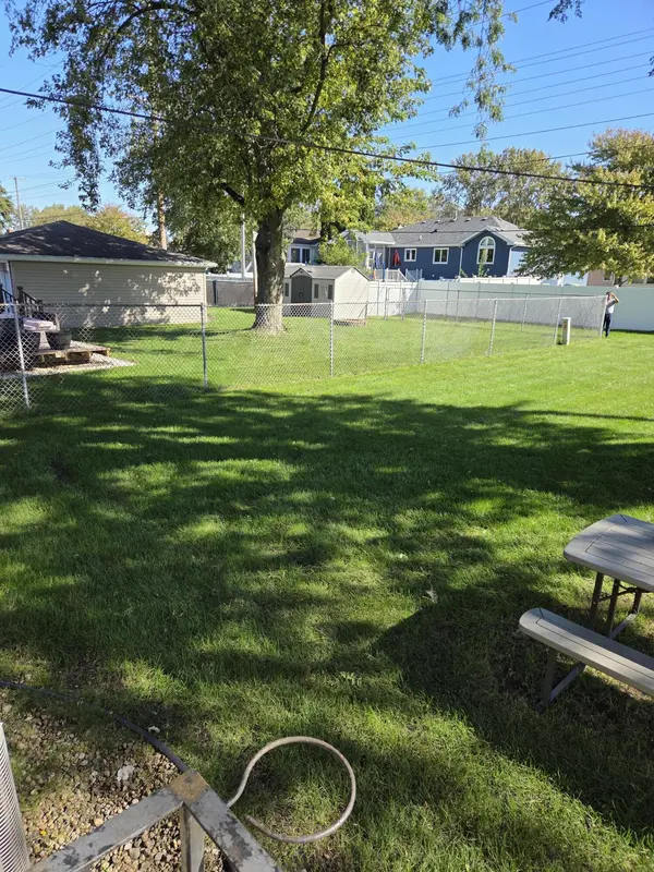 9851 Delaware Place, Highland, IN 46322