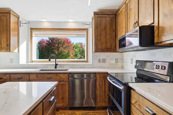 1115 Ridge ST, Jordan, MN 55352