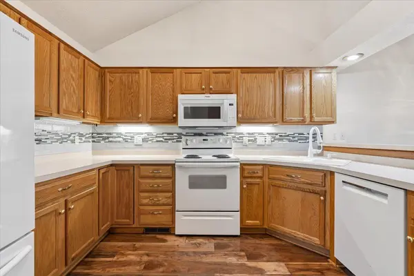 7987 Forest BLVD #Unit F, Woodbury, MN 55125
