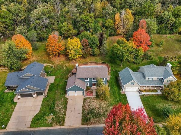 1497 Golf View DR, River Falls, WI 54022