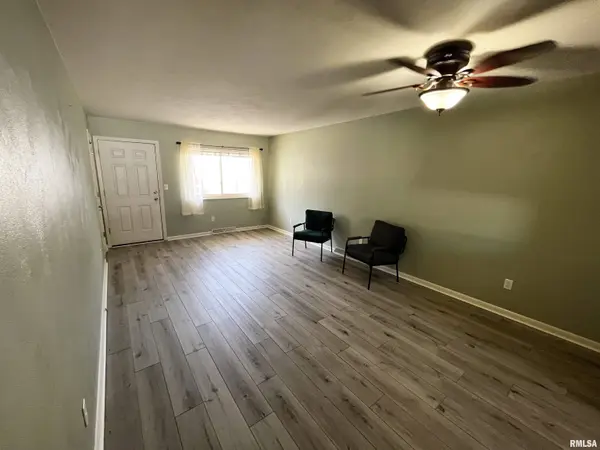 420 BRENTWOOD RD #301, Morton, IL 61550