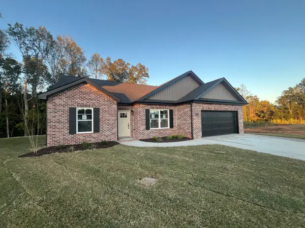 369 Idell Ct, Clarksville, TN 37042