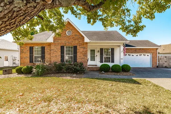 583 Cottonwood Dr, Gallatin, TN 37066