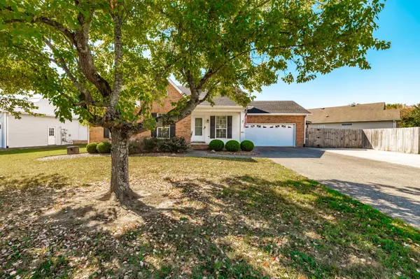 583 Cottonwood Dr, Gallatin, TN 37066