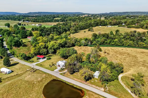 787 Blue Springs Rd, Sparta, TN 38583