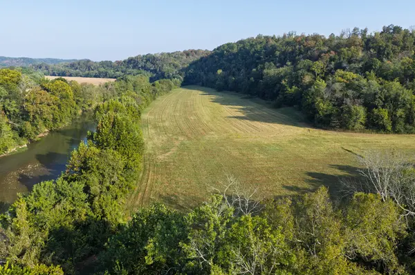 110 Wade Reed Rd, White Bluff, TN 37187