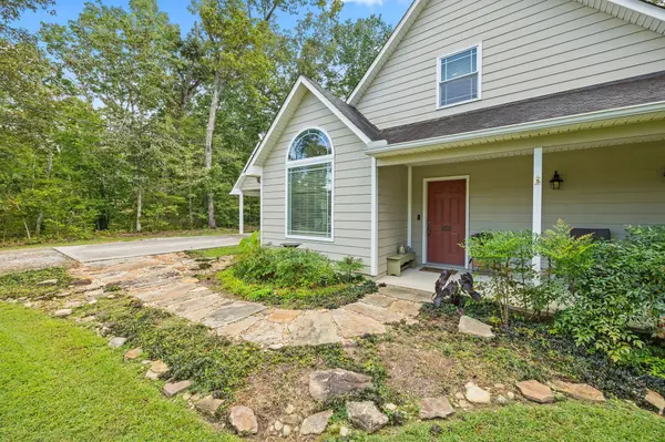159 Honeysuckle Rd, Pikeville, TN 37367