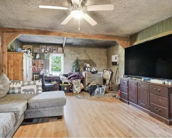 7484 Dunbar Rd, Crossville, TN 38572