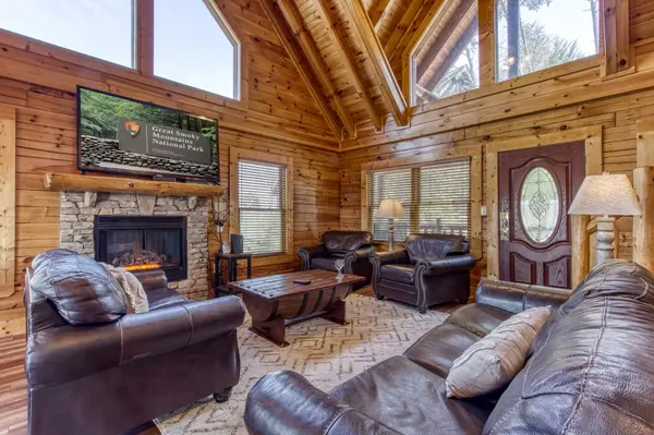 1728 Summit View Way, Sevierville, TN 37862