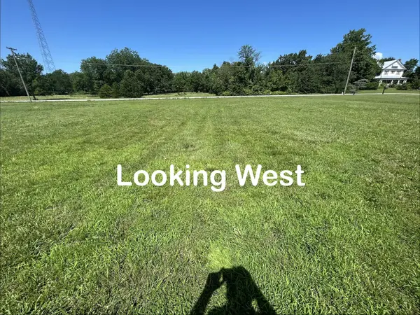 1454 S Country Club RD, Carthage, MO 64836