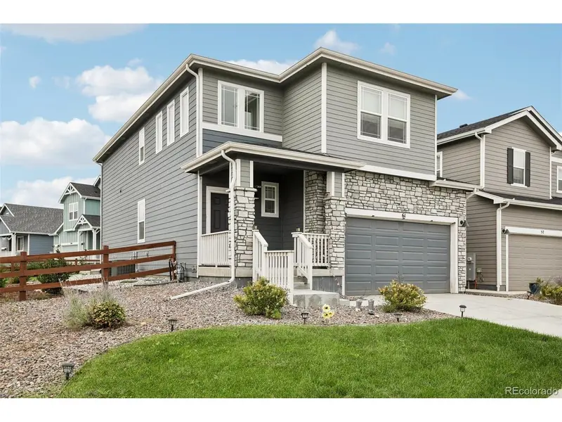 61 Acorn Creek, Longmont, CO 80503