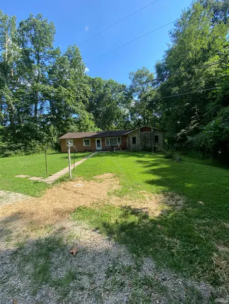 864 S Hilltop DR, Spencer, IN 47460